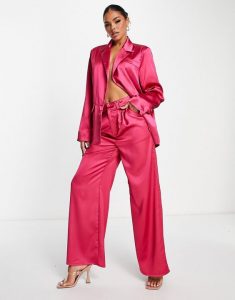 Pink Outfits for Black Women: 21 Stylish Summer Ideas