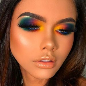 Best Makeup Colors for Summer 2023: 17 Ideas