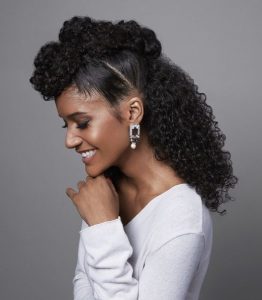 Curly Hairstyles Summer 2023: 19 Breezy Ideas