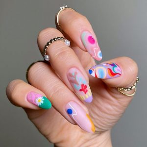 Summer Nails Beach: 15 Fun and Vibrant Ideas