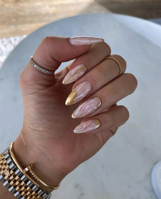 Fall French Almond Nails: 17 Ideas