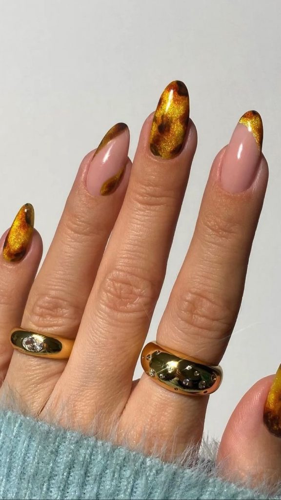 French Oval Nails: 15 Fall Ideas