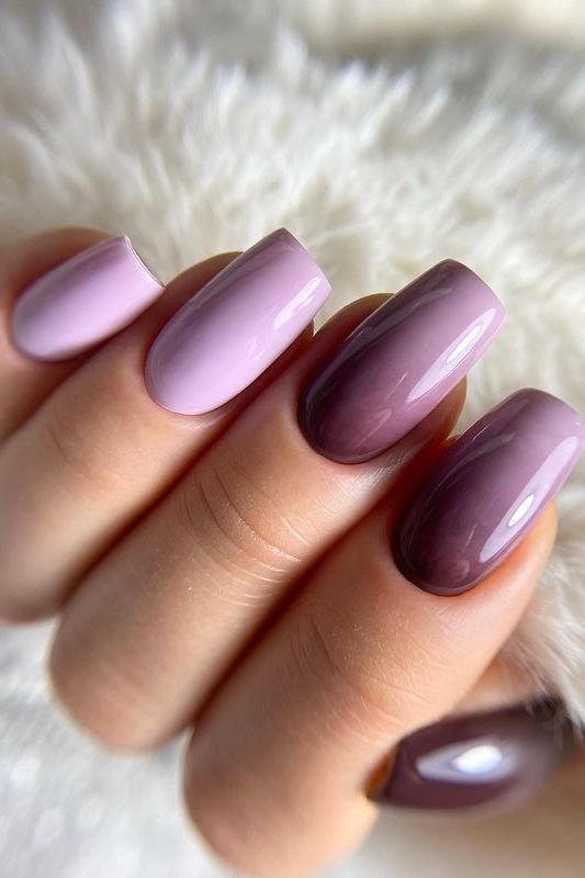 19 Chic Pastel Monochrome Nail Colors for Fall