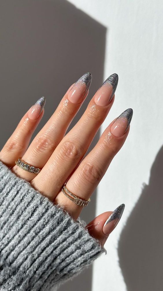 19 Chic French Nail Ideas for Fall 2023