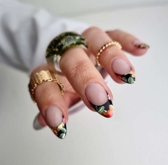 French Oval Nails: 15 Fall Ideas