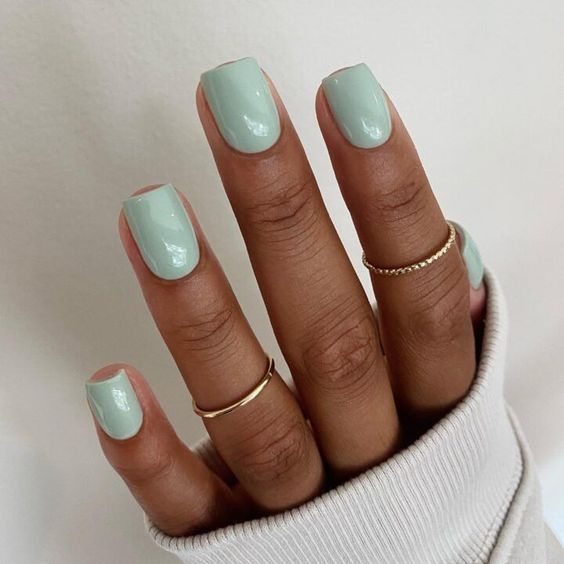 19 Chic Pastel Monochrome Nail Colors for Fall