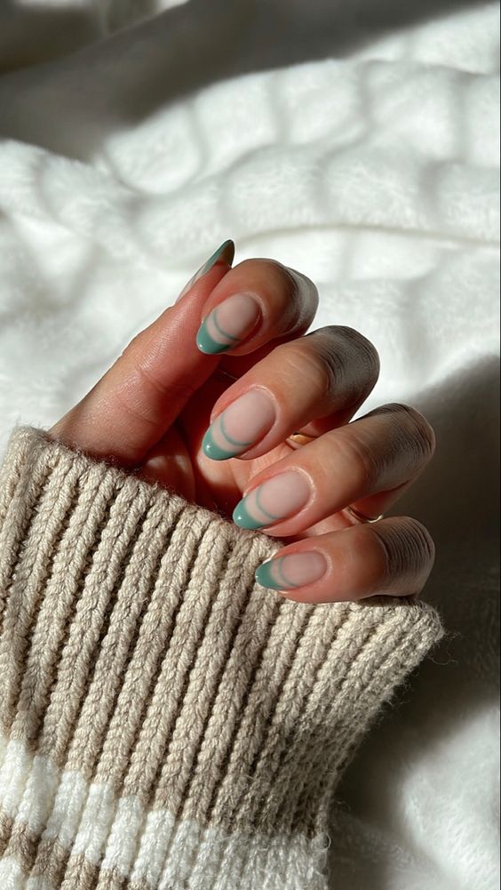 Fall French Almond Nails: 17 Ideas