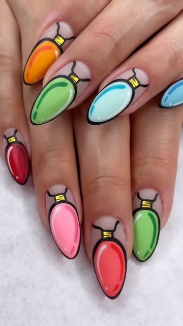 19 Festive Christmas Gel Nail Ideas for 2023