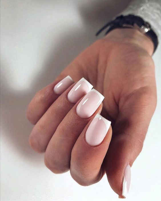 17 Elegant White Nail Designs for Winter 2023-2024