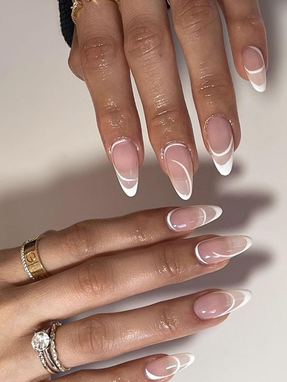 19 Solid Color Winter Nail Ideas for 2023-2024