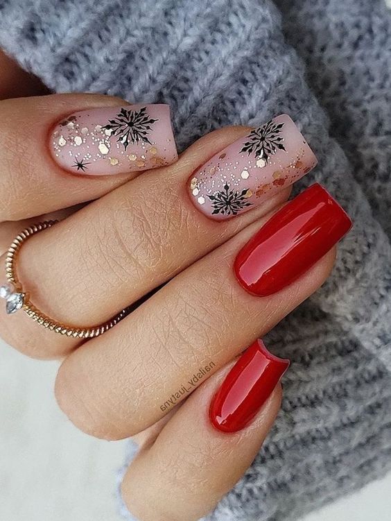 15 diseños de uñas creativos para el invierno 2023-2024