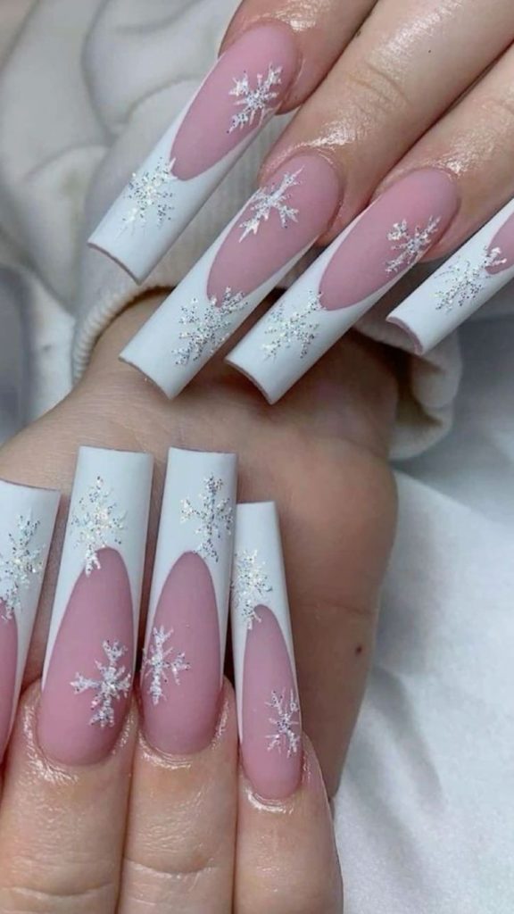 19 ideas de uñas largas de invierno para 2023-2024