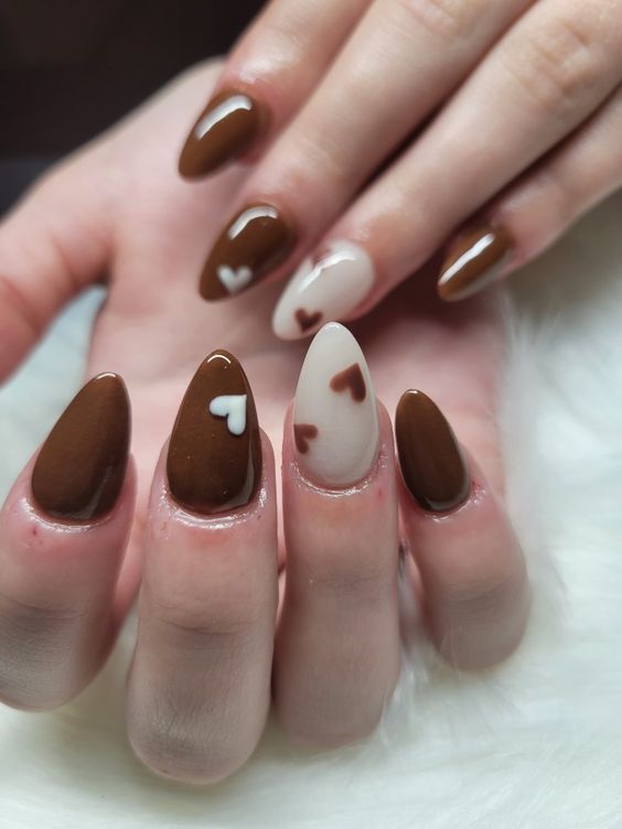 Almond Nails Winter Colors 2023-2024: 17 Trendy and Cozy Ideas