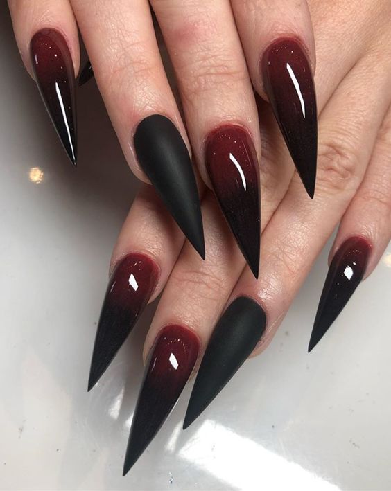 19 Chic Black Nail Ideas for Winter 2023-2024