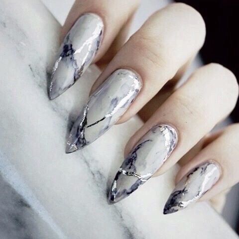 17 Elegant White Nail Designs for Winter 2023-2024