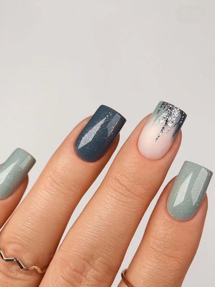 15 Short Winter Nail Ideas for 2023-2024