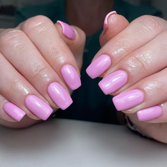 17 Pretty Pink Nail Ideas for Winter 2023-2024