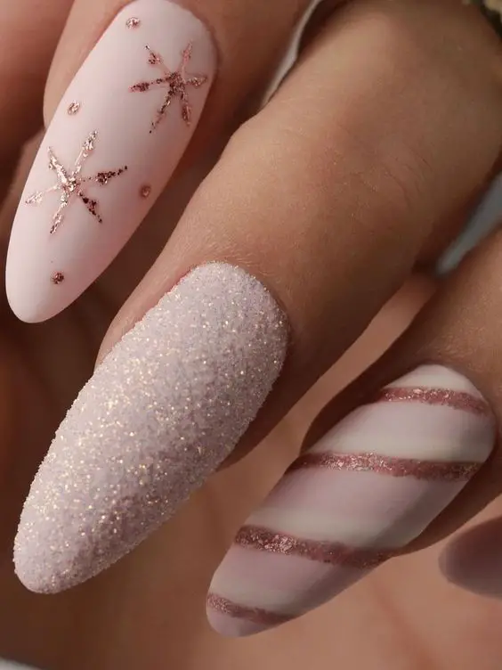 15 Snowflake-Inspired Winter Nail Art Ideas for 2023-2024