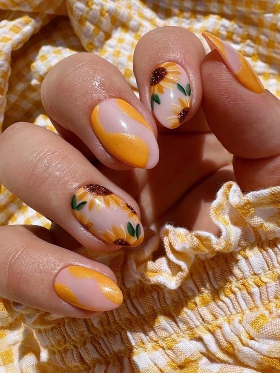 15 diseños de uñas de color amarillo vibrante para el invierno 2023-2024