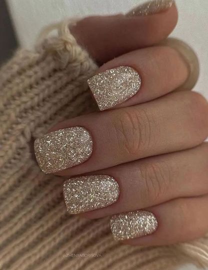 15 Short Acrylic Winter Nail Ideas for 2023-2024