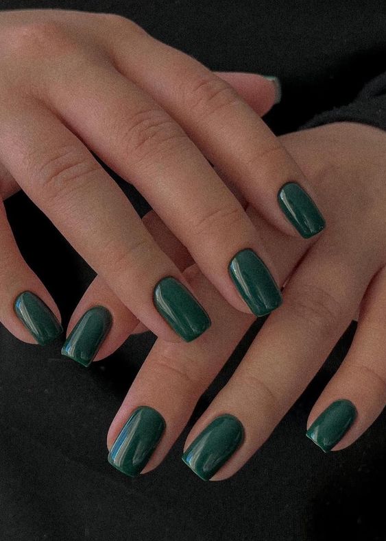 Colores de invierno de uñas cuadradas 2023-2024: 17 ideas para lograr tu look invernal