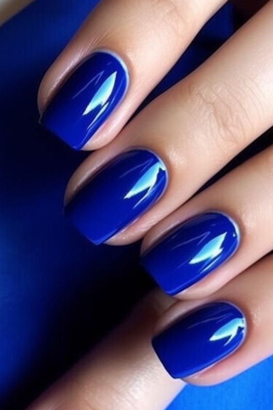 17 Stylish Blue Nail Trends for Winter 2023-2024