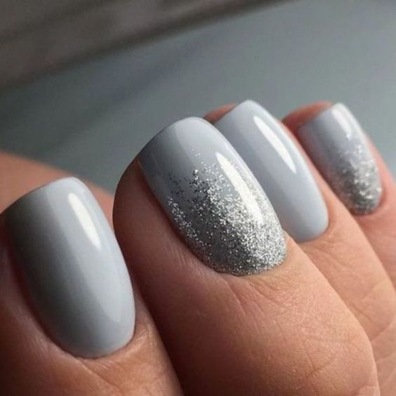 19 Solid Color Winter Nail Ideas for 2023-2024