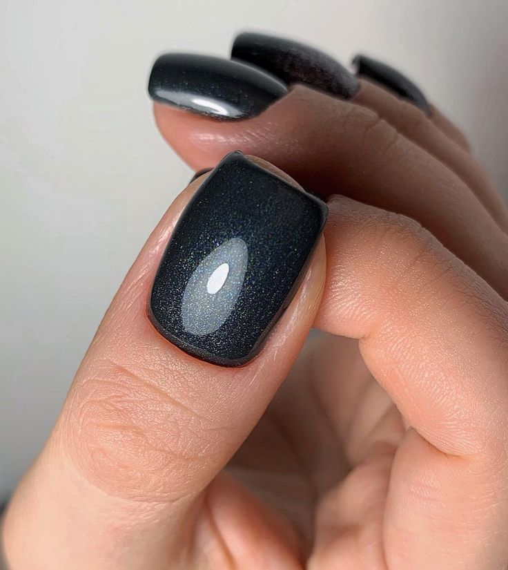 15 Chic Grey Nail Colors for Winter 20232024