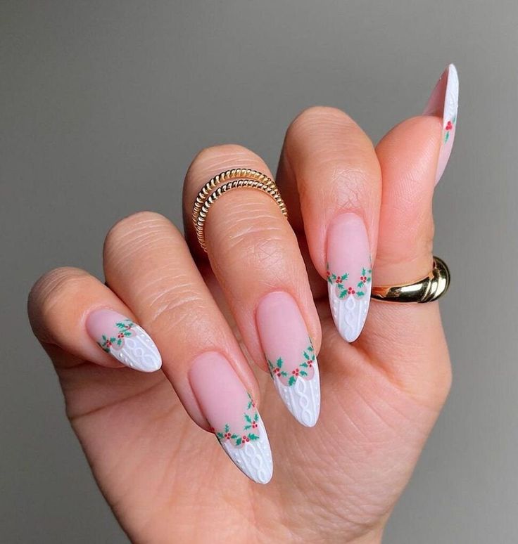 19 Festive Christmas Gel Nail Ideas for 2023