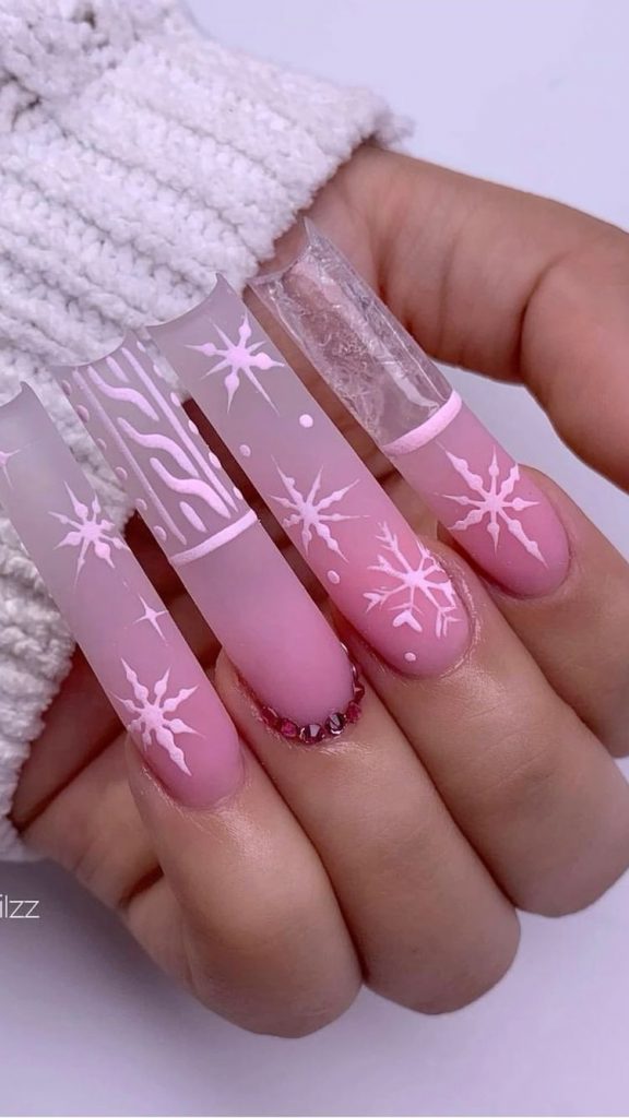 19 ideas de uñas largas de invierno para 2023-2024