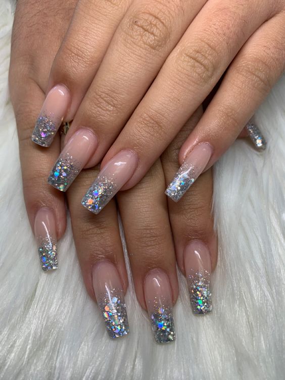 15 French Winter Nail Ideas for 2023-2024