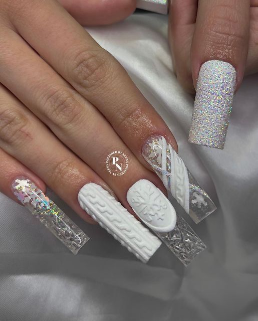 15 French Winter Snowflake Nail Ideas for 2023-2024