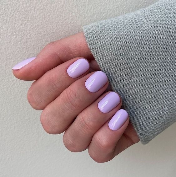 19 Solid Color Winter Nail Ideas for 2023-2024