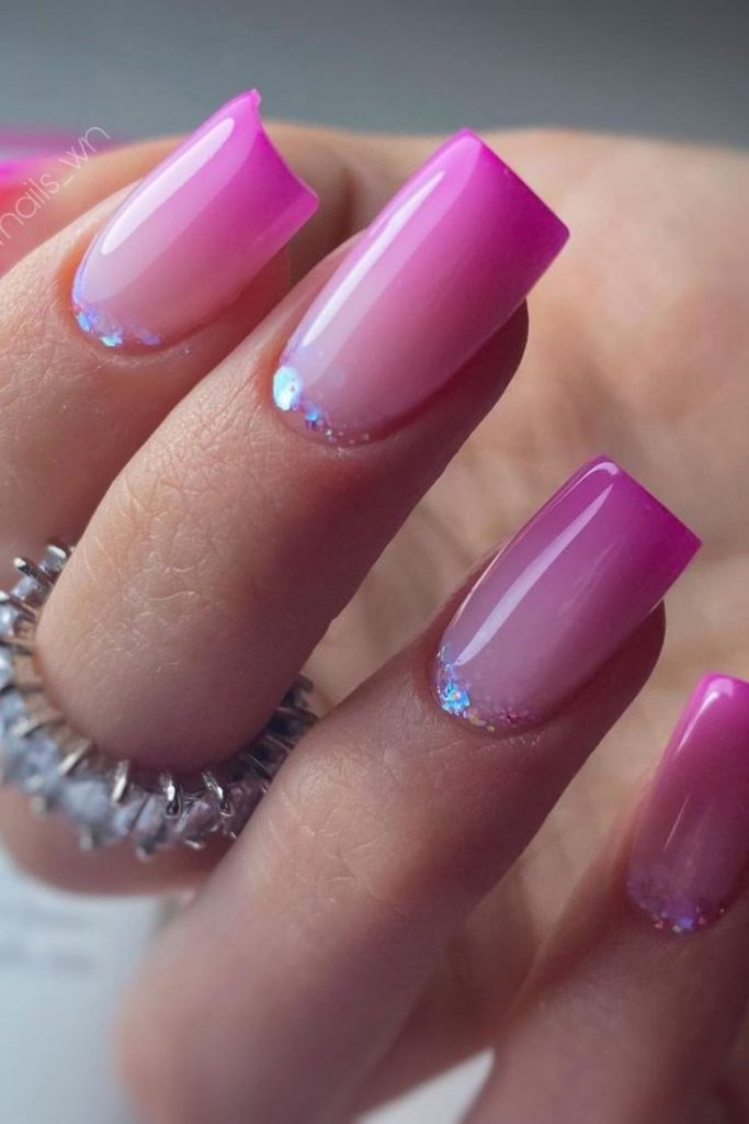 17 Pretty Pink Nail Ideas for Winter 2023-2024