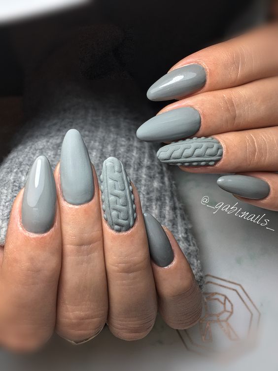 Oval Nails Winter Colors 2023-2024: 19 Ideas to Elevate Your Winter Nail Game