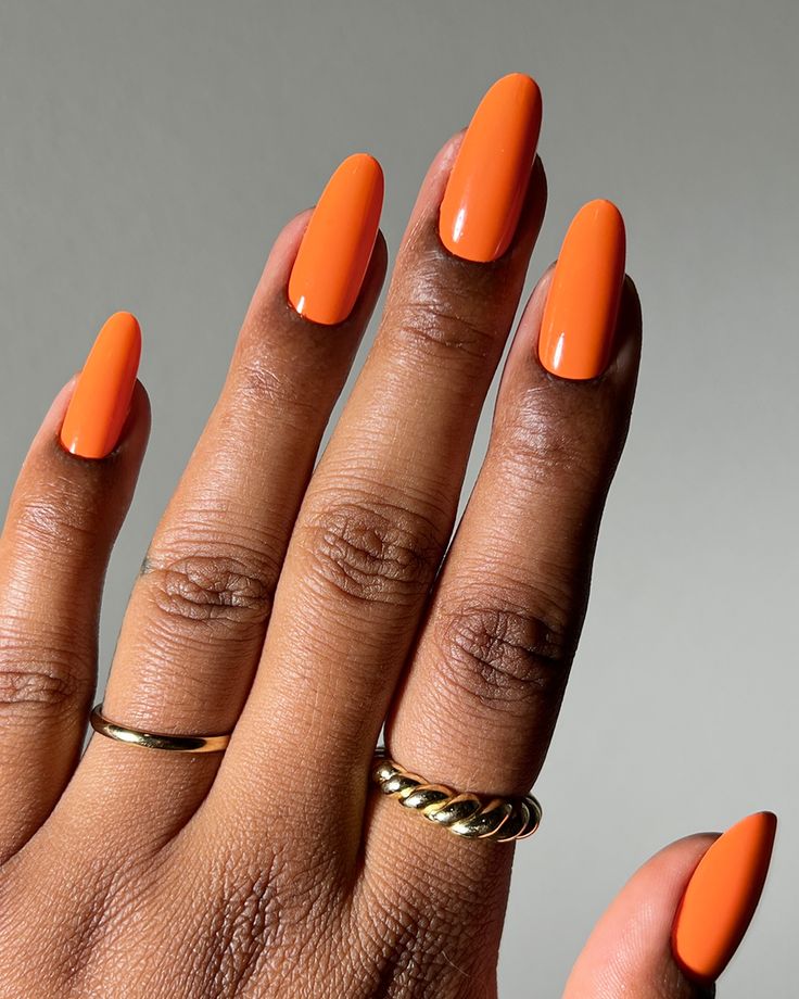 15 Vibrant Orange Nail Ideas for Winter 2023-2024