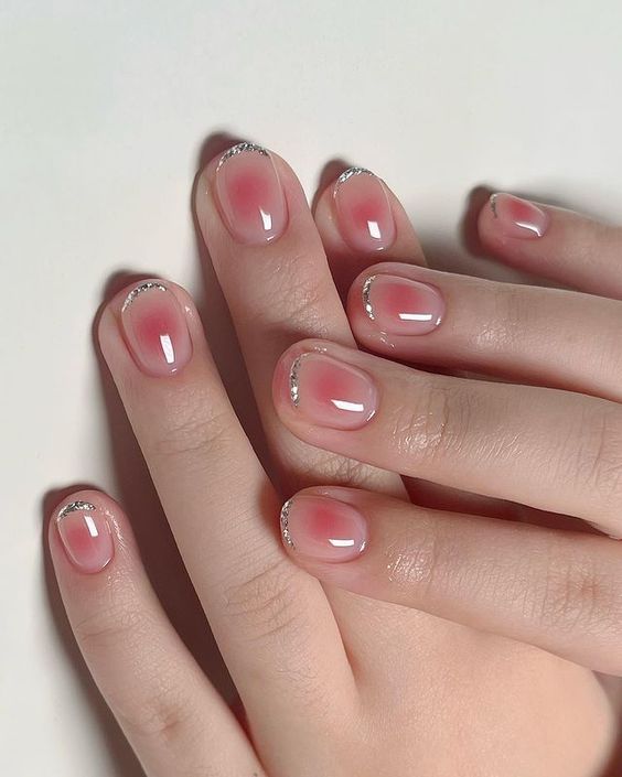 15 Short Winter Nail Ideas for 2023-2024