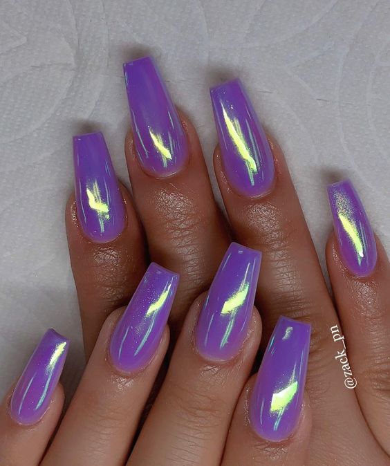 15 Gorgeous Purple Nail Ideas for Winter 2023-2024