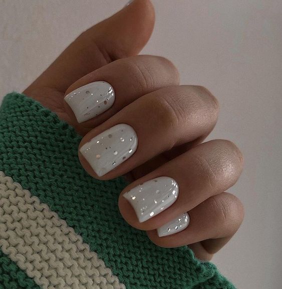 15 Short Acrylic Winter Nail Ideas for 2023-2024