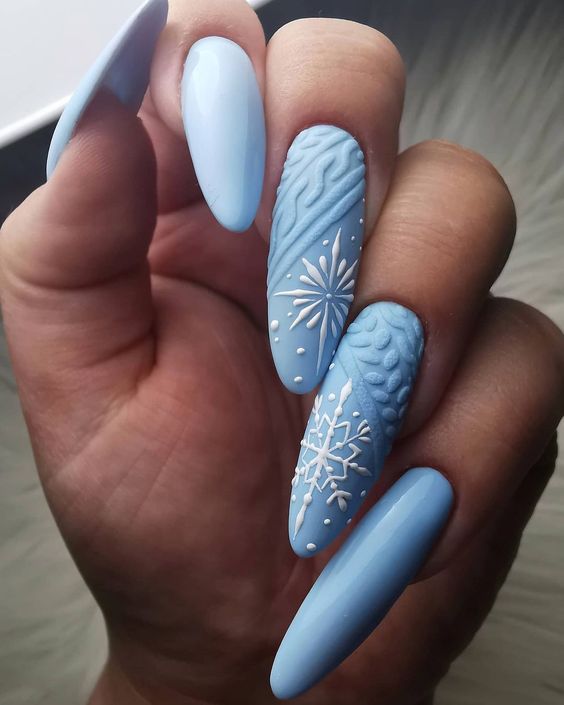 17 Stylish Blue Nail Trends for Winter 2023-2024