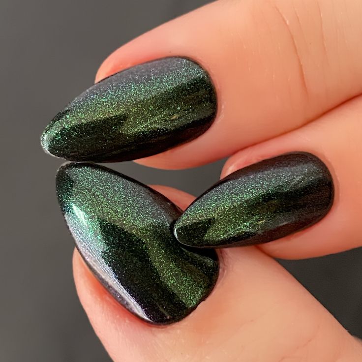 19 Chic Black Nail Ideas for Winter 2023-2024