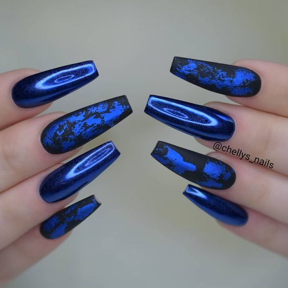 17 Stylish Blue Nail Trends for Winter 2023-2024