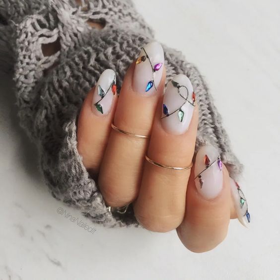 15 Gorgeous Holiday Gel Nail Ideas for Winter 2023-2024