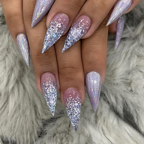 Pretty Winter Nails 2023-2024: 17 Stunning Ideas