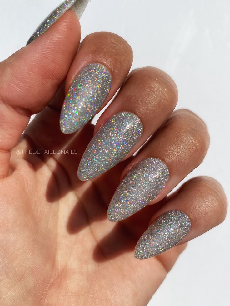 17 Easy Winter Nail Ideas for 2023-2024