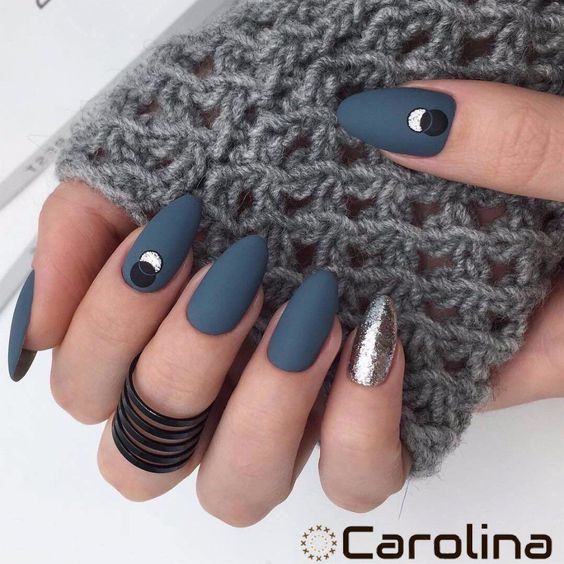 15 Chic Matte Winter Nail Ideas for 2023-2024