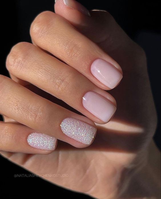 17 Easy Winter Nail Ideas for 2023-2024