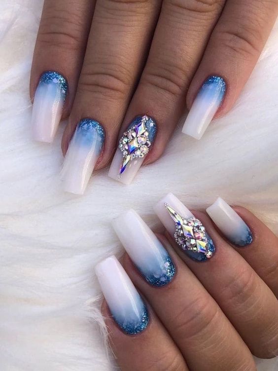 15 Gorgeous Holiday Gel Nail Ideas for Winter 2023-2024