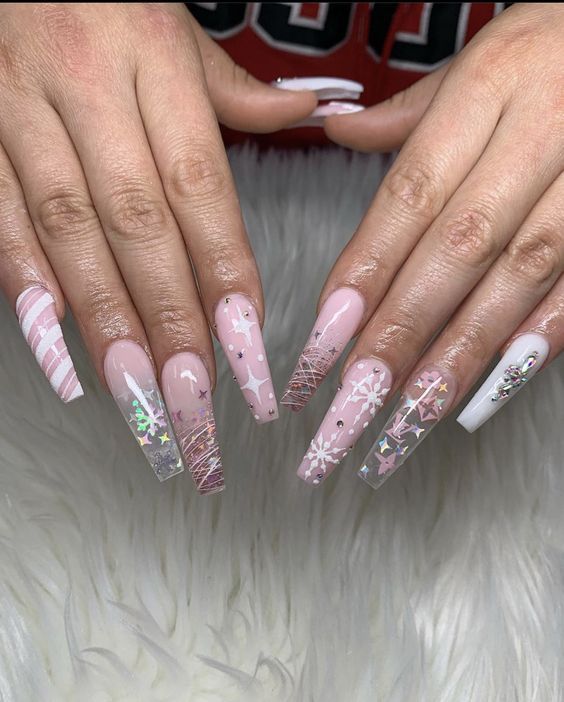 17 Pretty Pink Christmas Nail Ideas for 2023