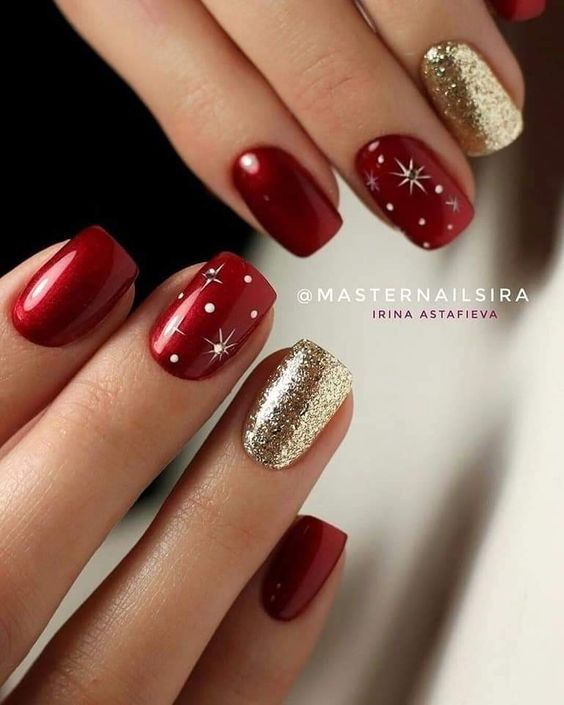 Short New Year's Nails in Red for 2024: 15 Festive Ideas